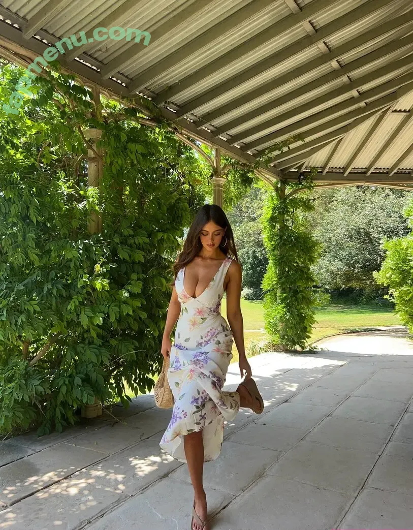 Ella Cervetto nude photo #1970 (ellacervetto)