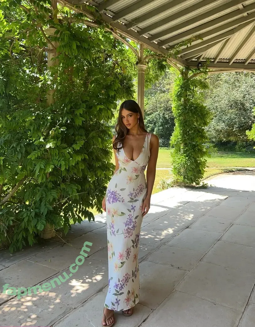 Ella Cervetto nude photo #1972 (ellacervetto)