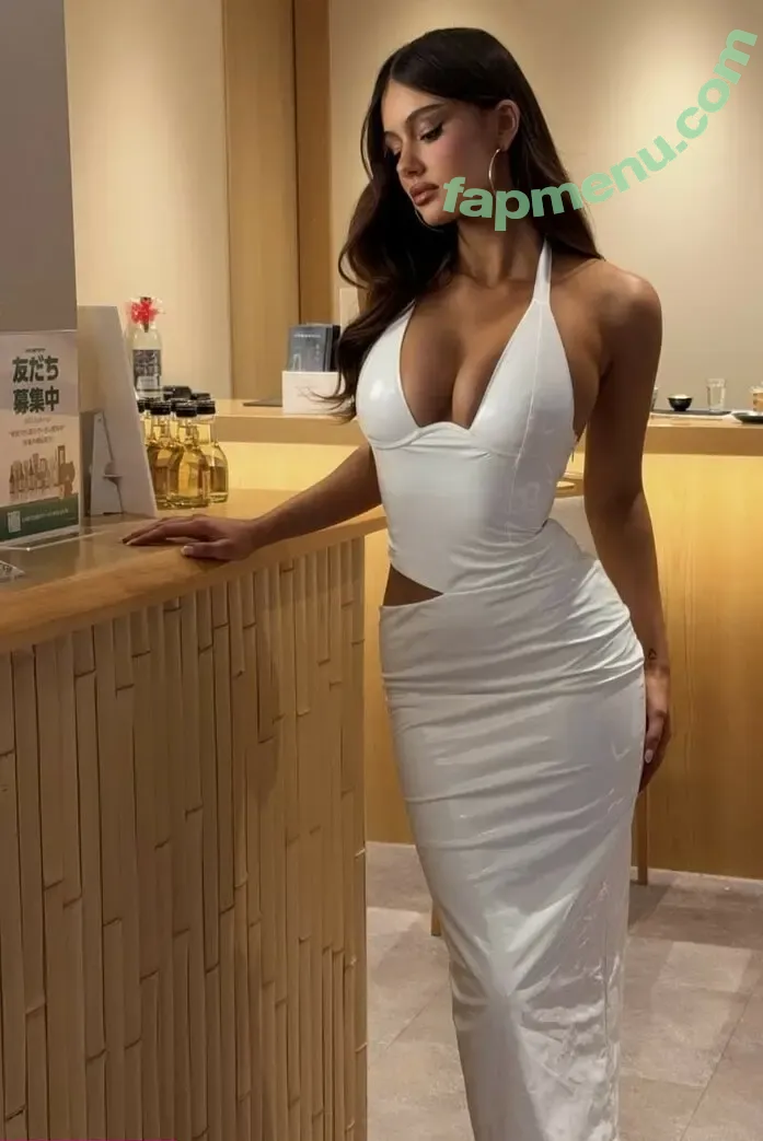 Ella Cervetto nude photo #2244 (ellacervetto)