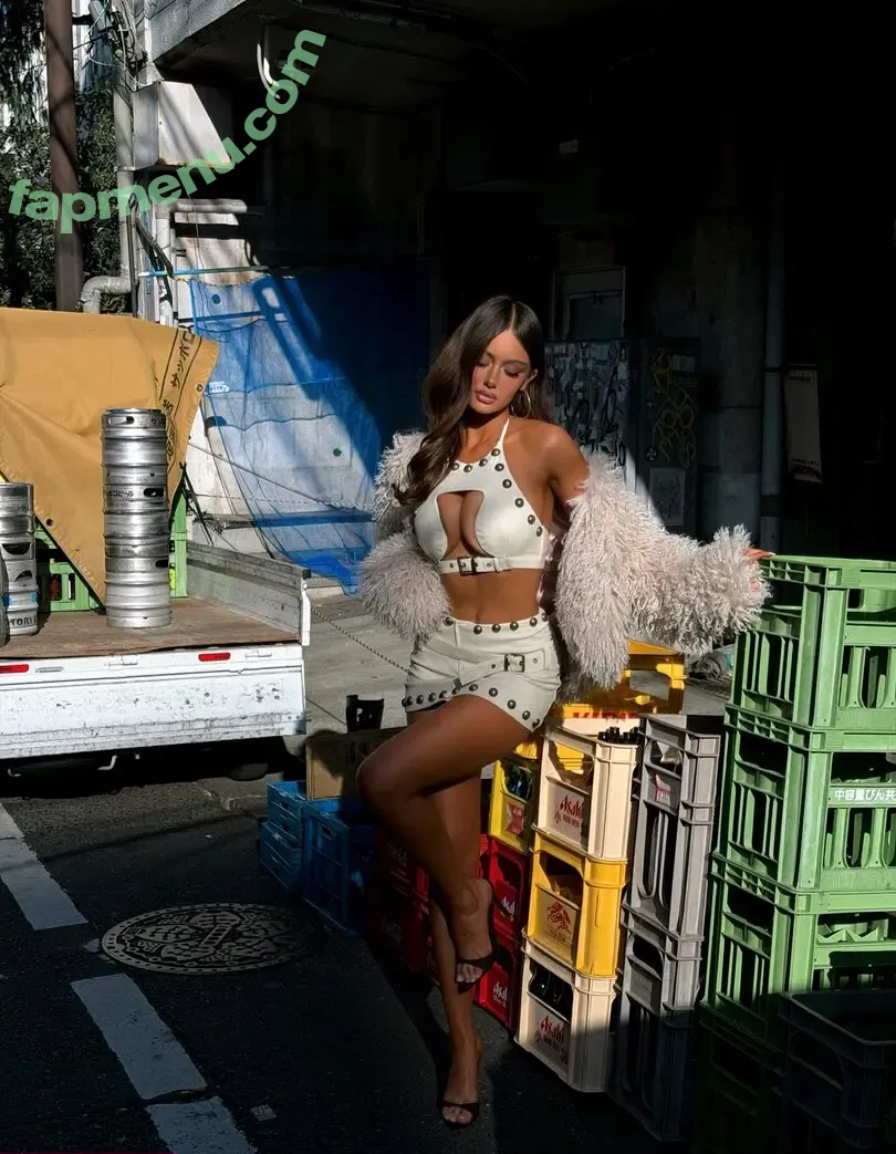 Ella Cervetto nude photo #2275 (ellacervetto)