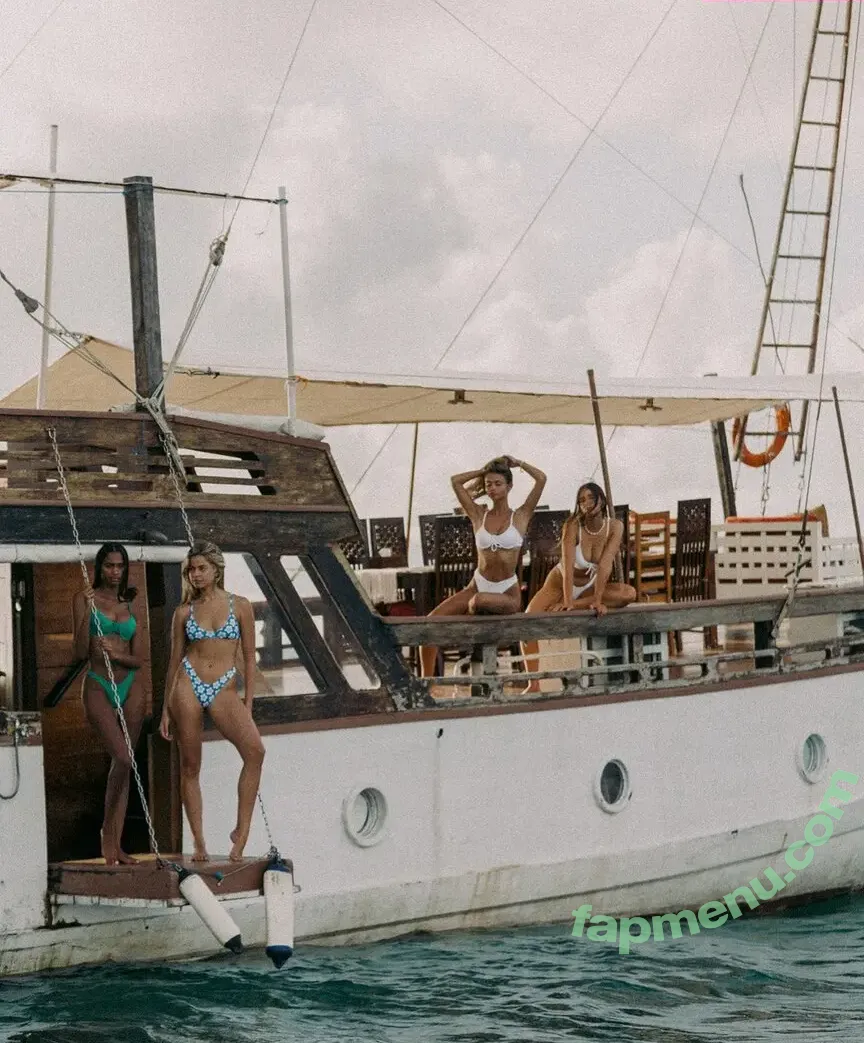 Ella Cervetto nude photo #2367 (ellacervetto)