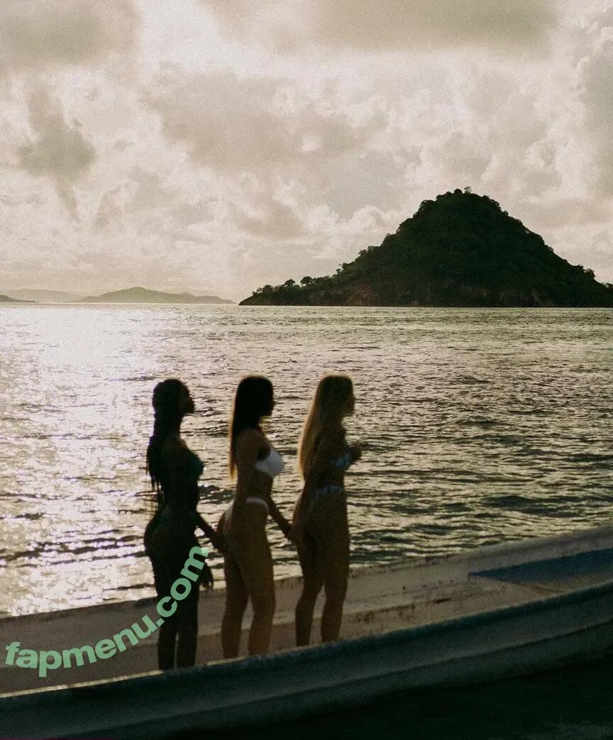 Ella Cervetto nude photo #2376 (ellacervetto)