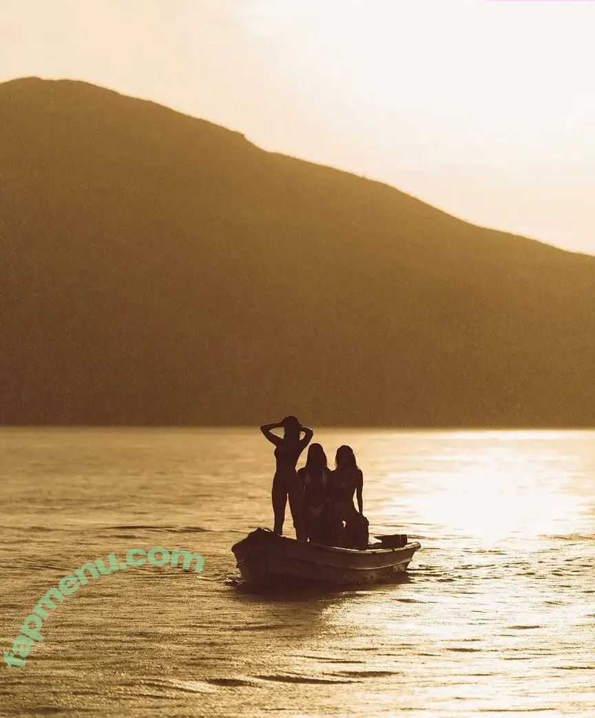 Ella Cervetto nude photo #2389 (ellacervetto)