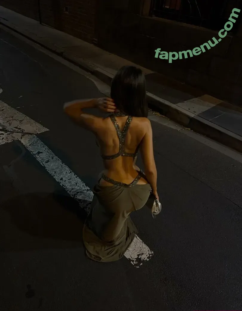 Ella Cervetto nude photo #2397 (ellacervetto)