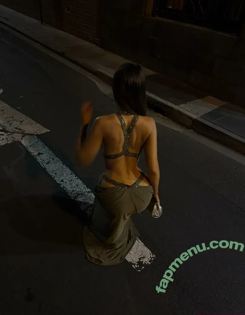 Ella Cervetto nude photo #2399 (ellacervetto)