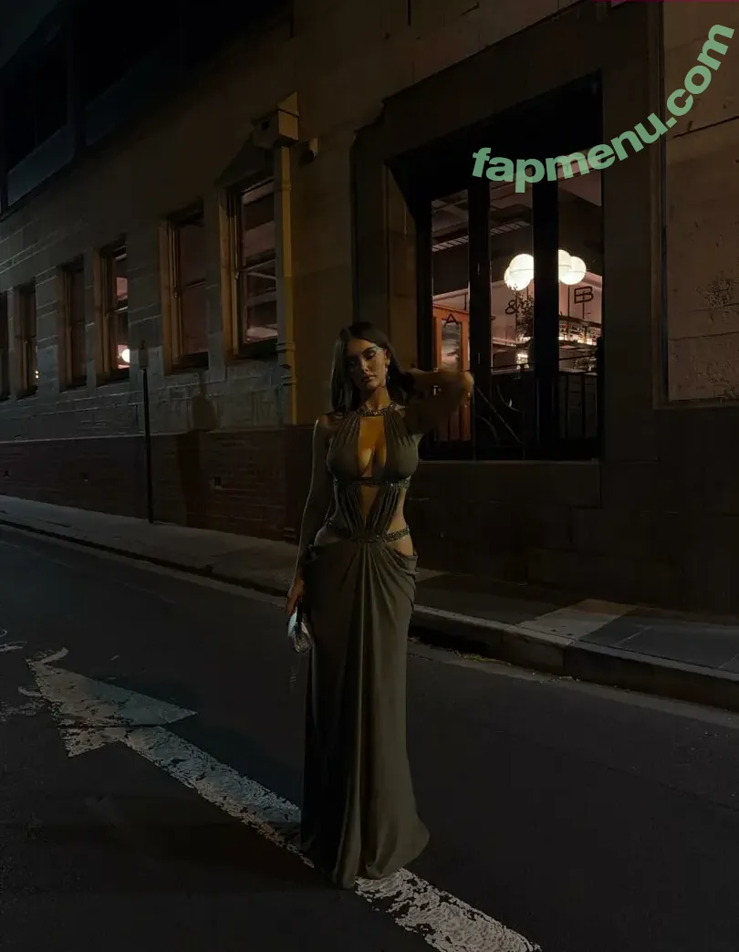 Ella Cervetto nude photo #2402 (ellacervetto)