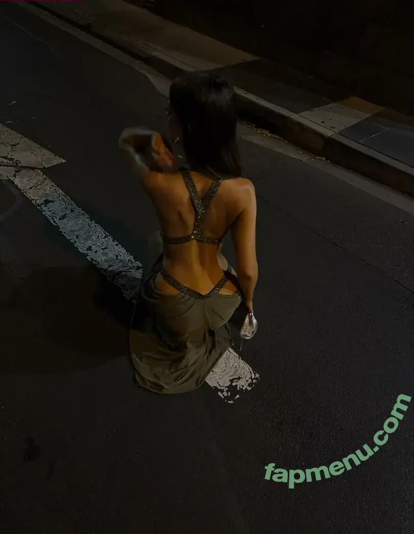 Ella Cervetto nude photo #2403 (ellacervetto)