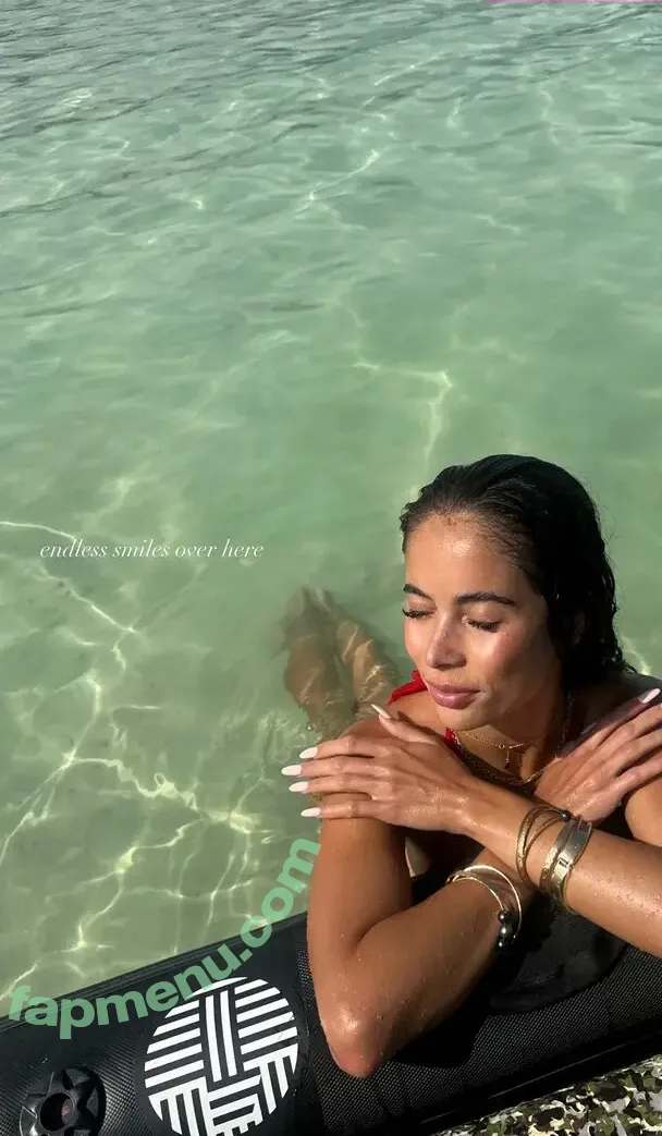 Ella Erwin nude photo #0048 (ellaerwinn_)