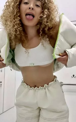 Ella Eyre / ellaeyre nude photo #0030