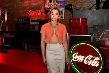 Ella Eyre / ellaeyre nude photo #0065