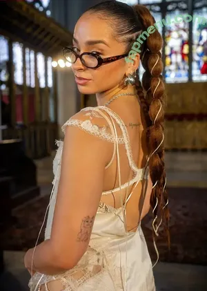 Ella Eyre / ellaeyre nude photo #0298