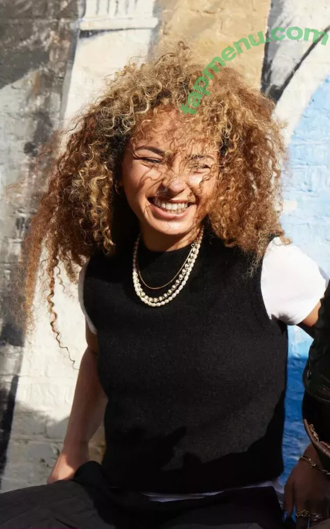 Ella Eyre nude photo #0089 (ellaeyre)