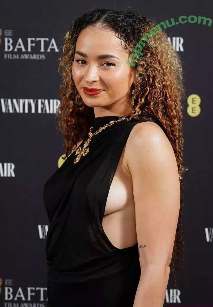 Ella Eyre nude photo #0120 (ellaeyre)