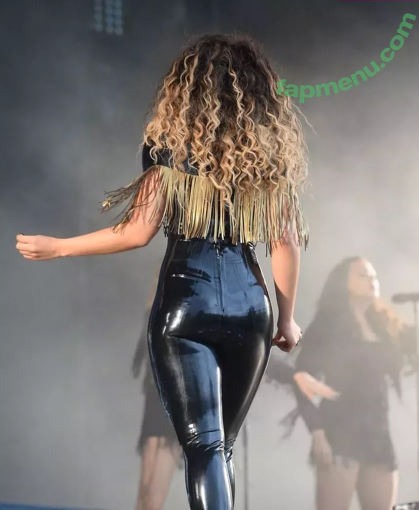 Ella Eyre nude photo #0212 (ellaeyre)