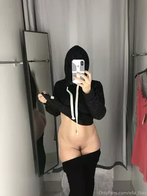 Ella_foxx / secret_girlfriend nude photo #0455