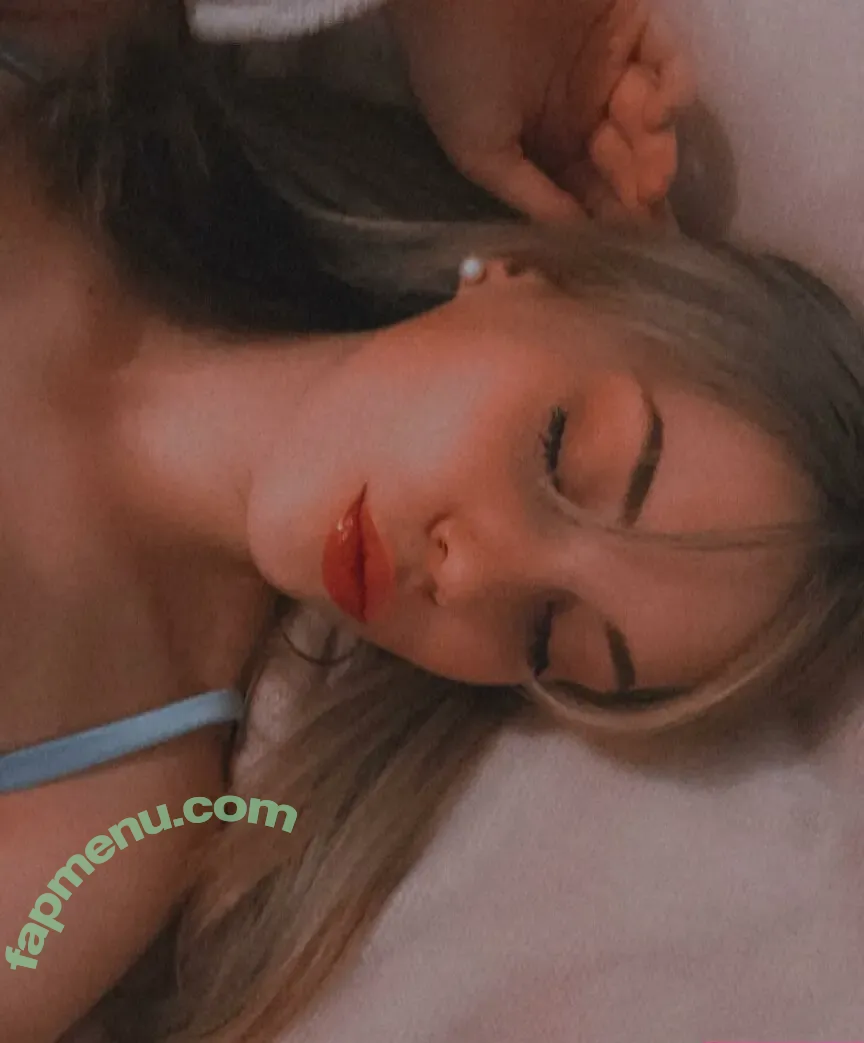 Ella Heathfield nude photo #0006 (ellalee2005 / ellee05)