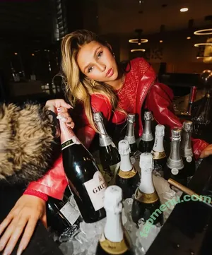 Ella Horan / ellhoran nude photo #0189