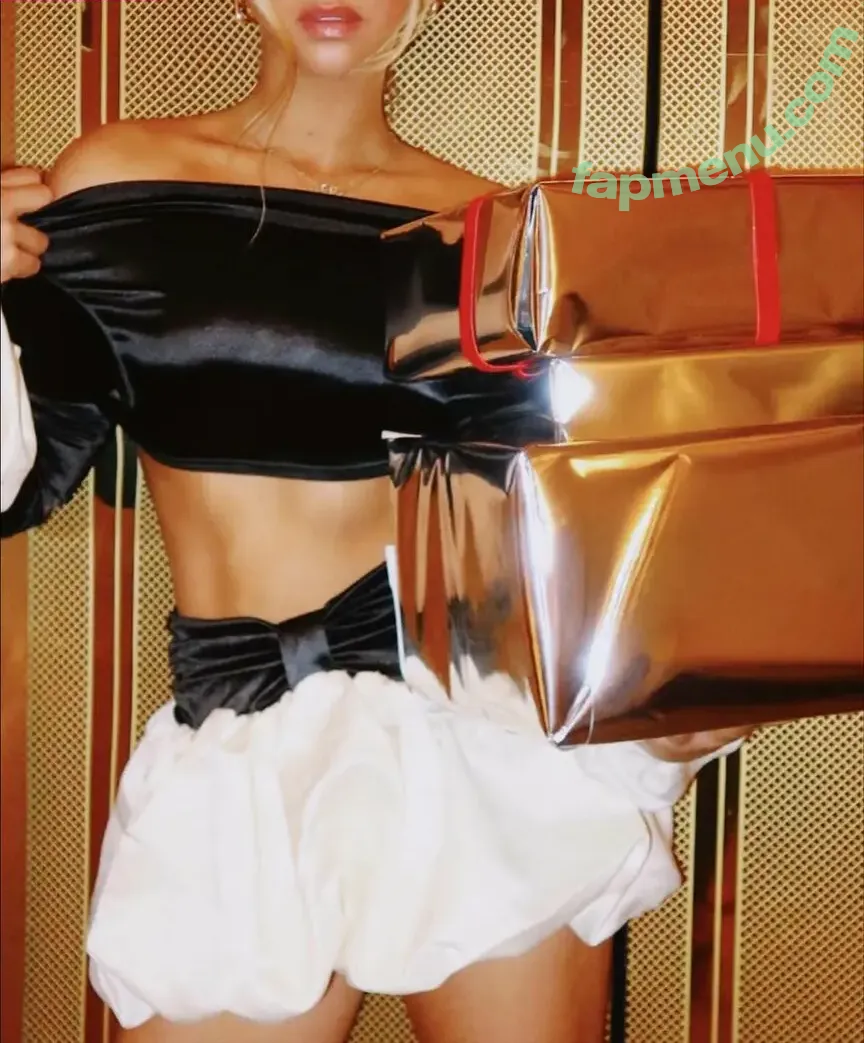 Ella Horan nude photo #0153 (ellhoran)