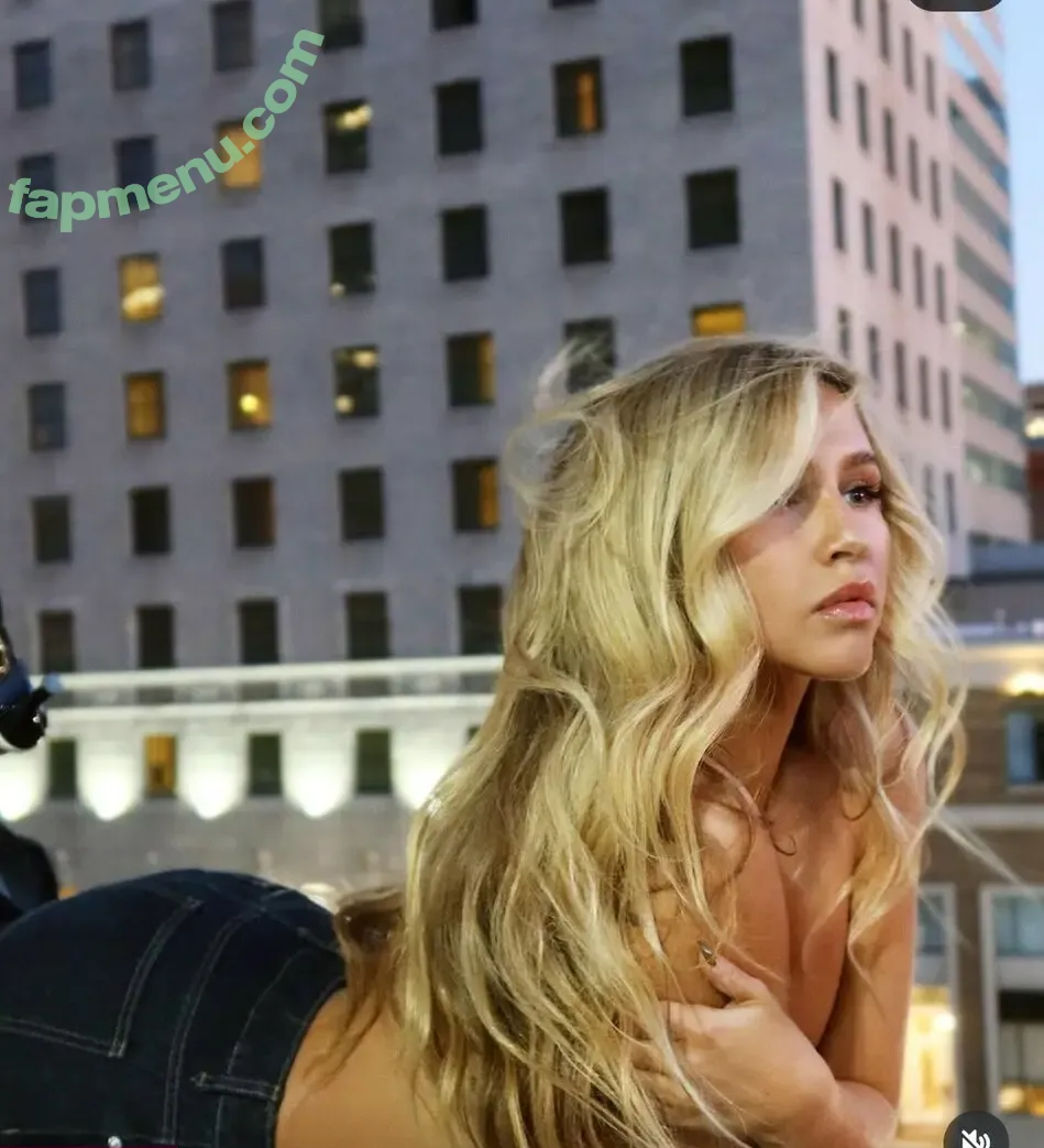 Ella Horan nude photo #0171 (ellhoran)