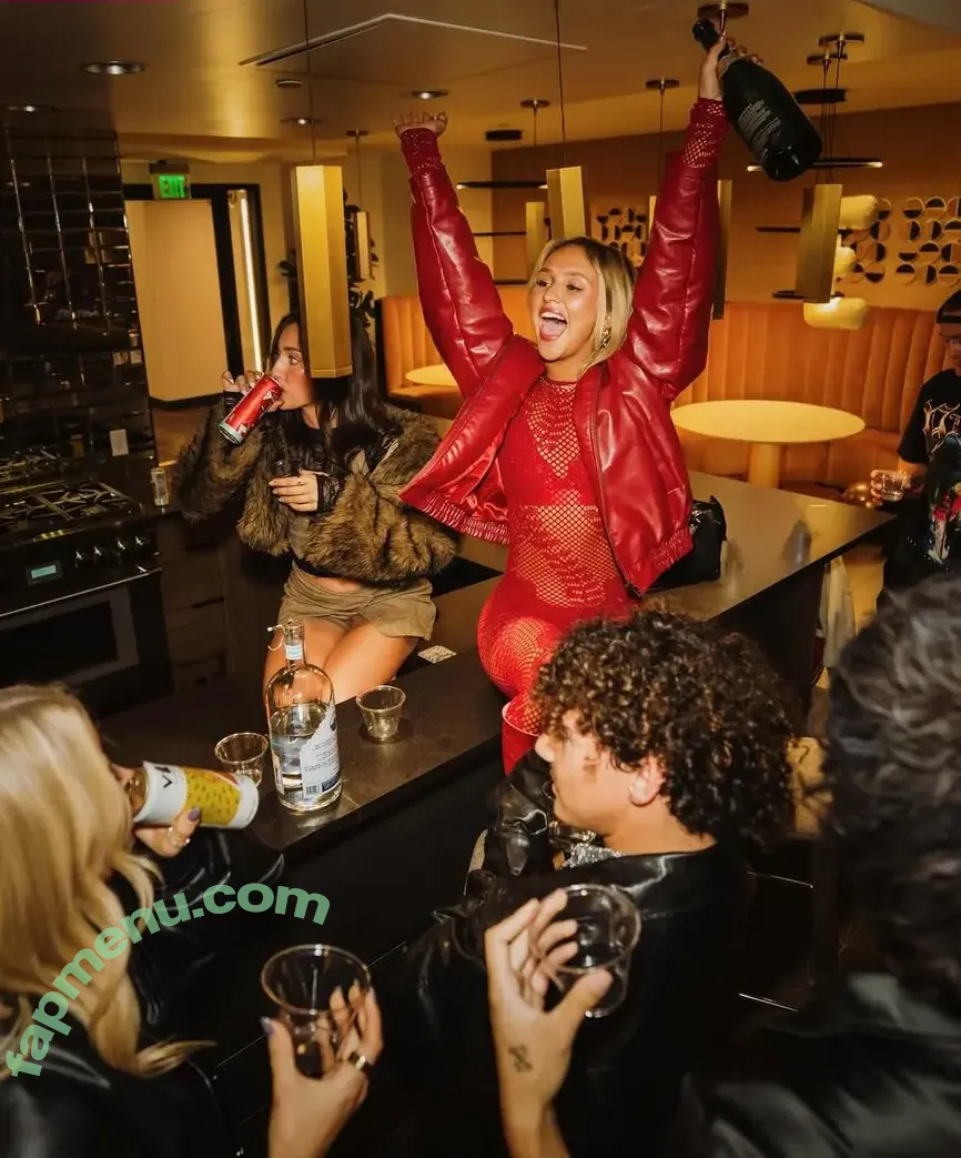 Ella Horan nude photo #0176 (ellhoran)