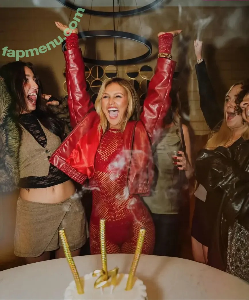 Ella Horan nude photo #0177 (ellhoran)