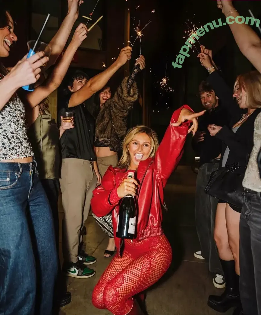 Ella Horan nude photo #0181 (ellhoran)