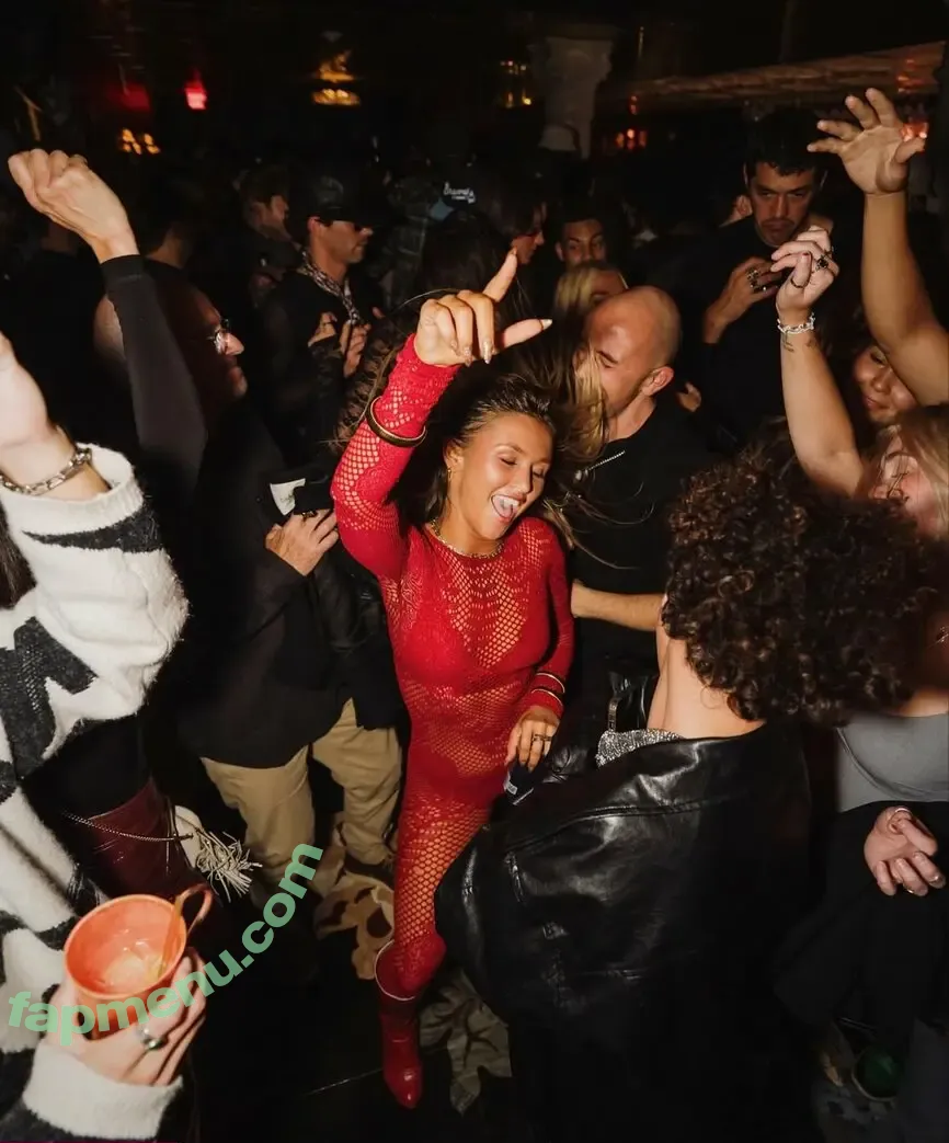 Ella Horan nude photo #0185 (ellhoran)