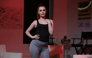 Ella Hughes / EllaHughesXXX / ella_hughes / hughesthatgurl nude photo #0856