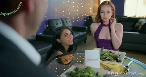 Ella Hughes / EllaHughesXXX / hughesthatgurl nude photo #0884