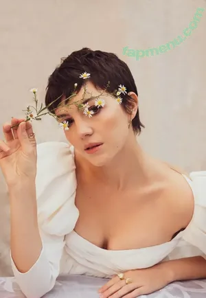 Ella Hunt / EllaHunt nude photo #0336