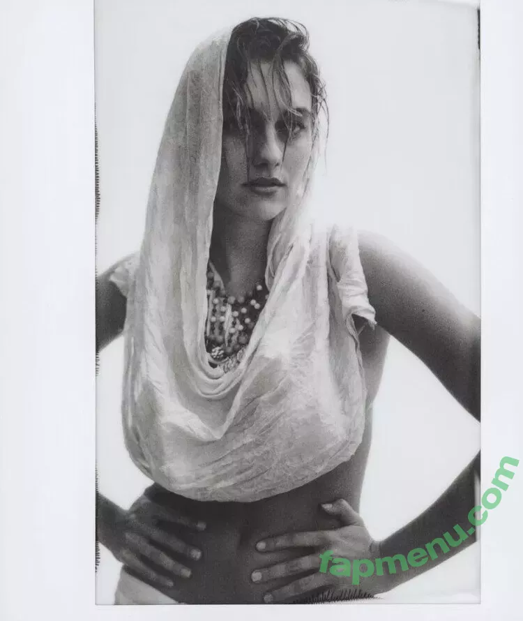 Ella Kernkamp nude photo #0039 (ellakernkamp)