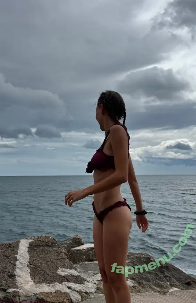 Ella Kernkamp nude photo #0339 (ellakernkamp)