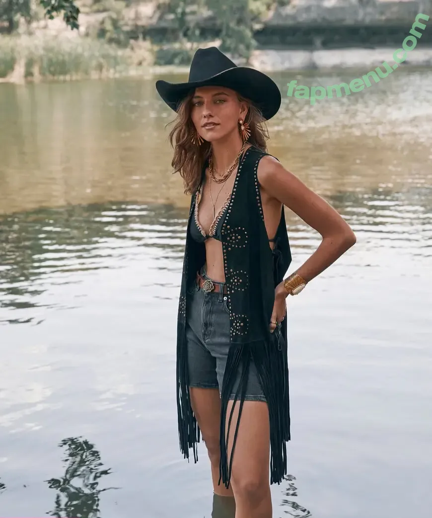 Ella Kernkamp nude photo #0352 (ellakernkamp)
