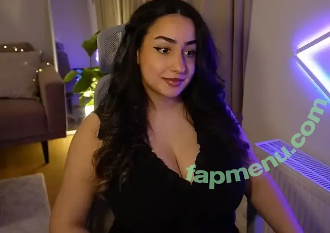 Ella Maei nude photo #0005 (Itsellamaei / ellamaei)