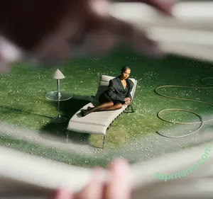 Ella Mai / ellamai nude photo #0004