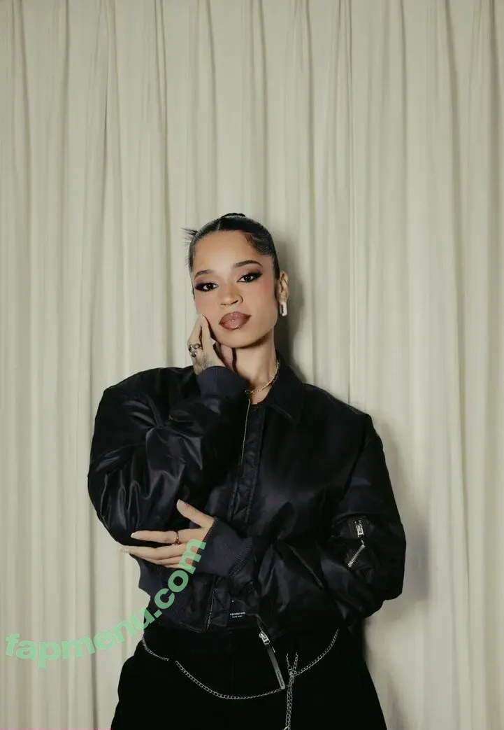 Ella Mai nude photo #0007 (ellamai)