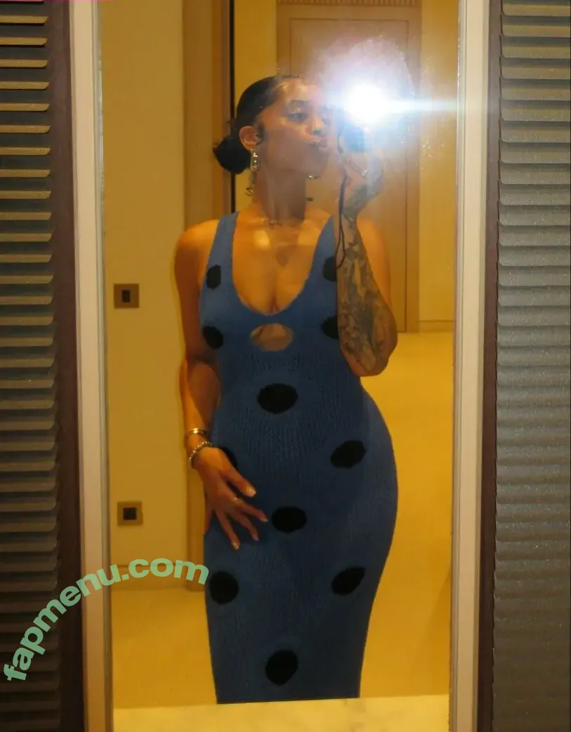 Ella Mai nude photo #0009 (ellamai)