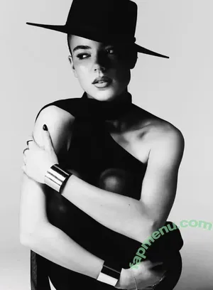 Ella Mendelsohn / ellamendelsohn nude photo #0990