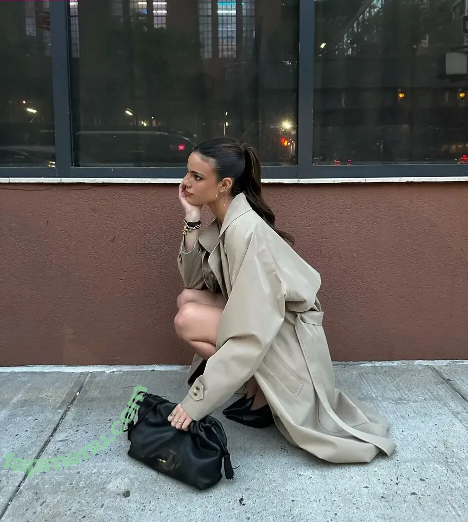 Ella Mendelsohn nude photo #1235 (ellamendelsohn)