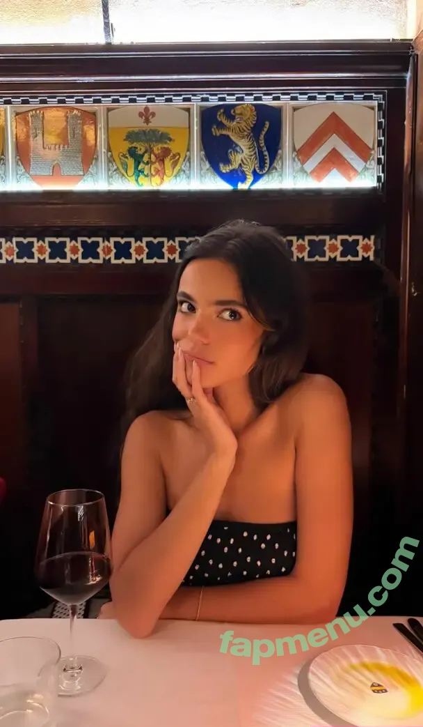 Ella Mendelsohn nude photo #1758 (ellamendelsohn)