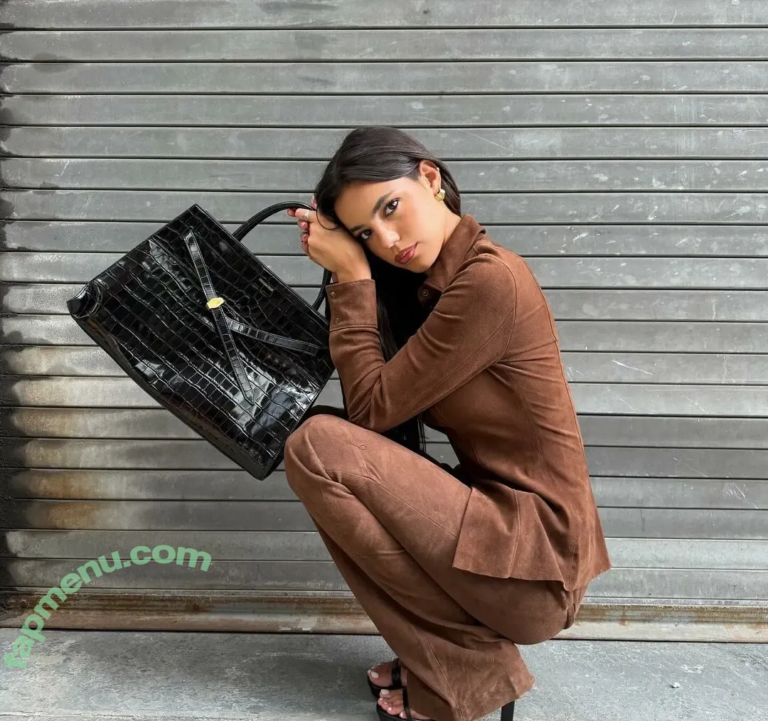 Ella Mendelsohn nude photo #1833 (ellamendelsohn)