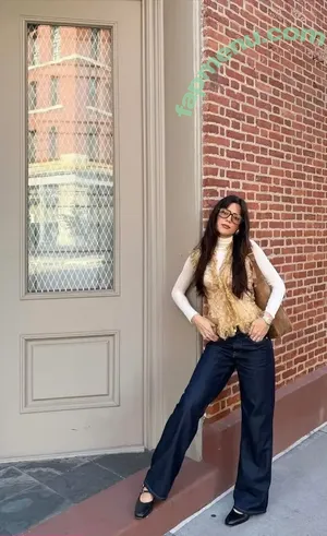 Ella Mendelsohn / ellamendelsohn nude photo #2051