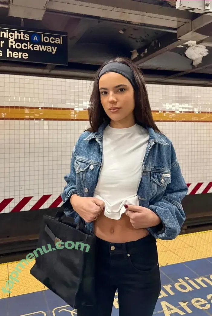 Ella Mendelsohn nude photo #2015 (ellamendelsohn)