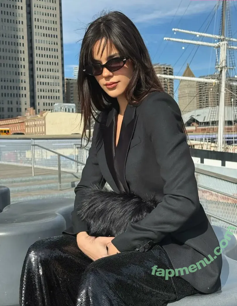 Ella Mendelsohn nude photo #2116 (ellamendelsohn)