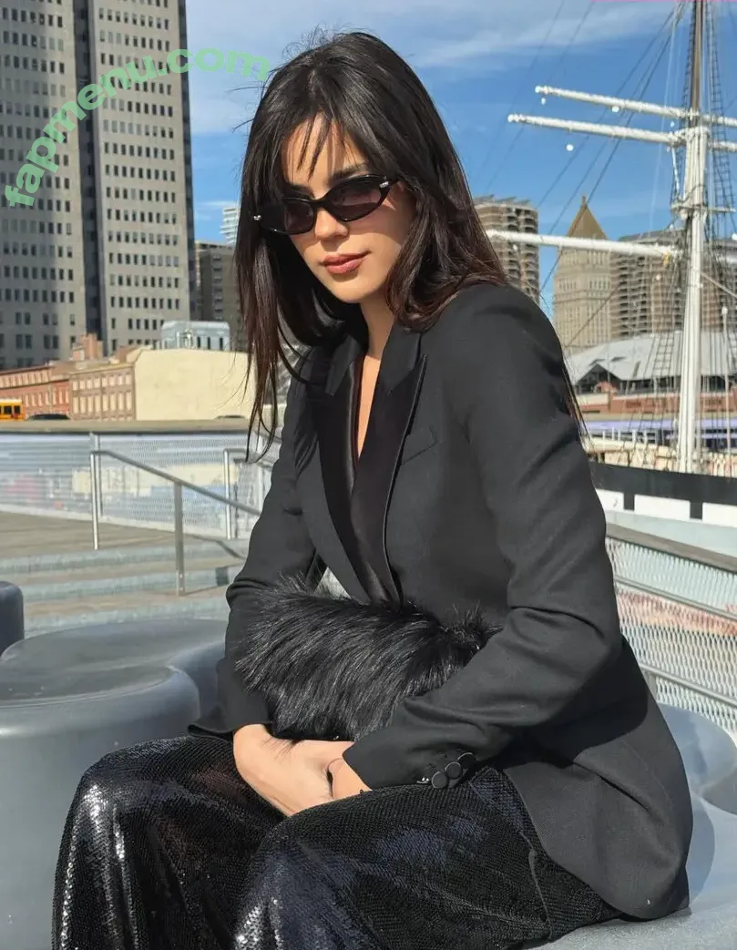 Ella Mendelsohn nude photo #2125 (ellamendelsohn)