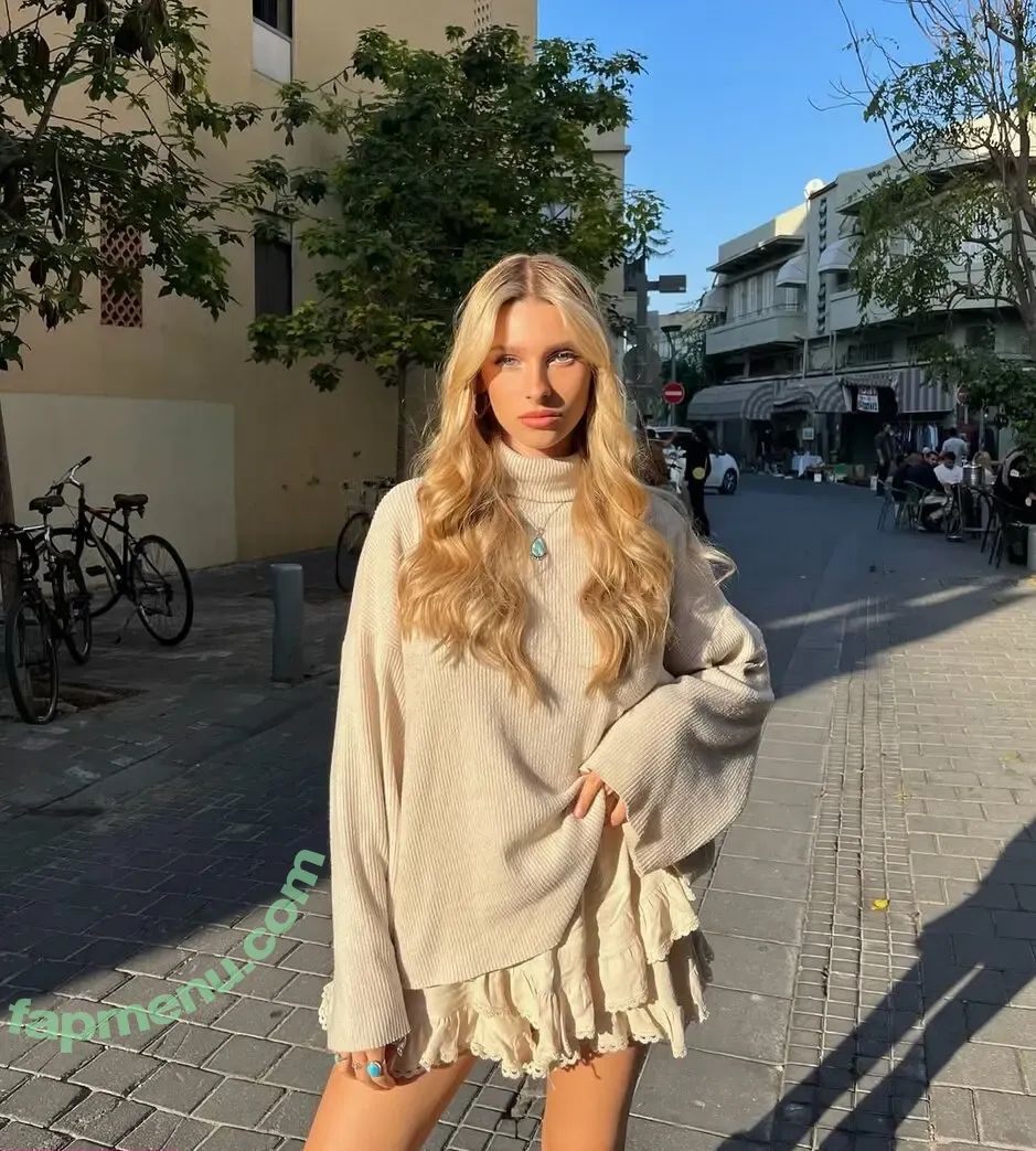 Ella Netzer nude photo #0348 (Ella.netzer8 / Ella_netzer8)