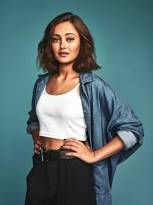 Ella Purnell / ella_purnell nude photo #0330