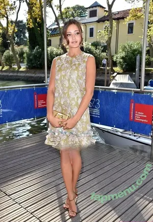 Ella Purnell / GRAYLINGPURNELL / ella_purnell nude photo #0817