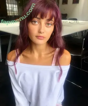 Ella Purnell / GRAYLINGPURNELL / ella_purnell nude photo #0913