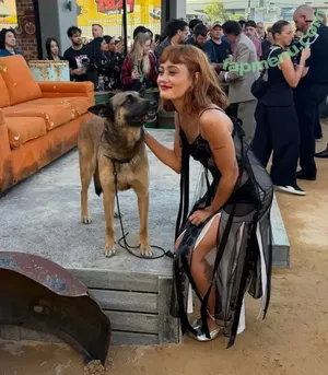 Ella Purnell / GRAYLINGPURNELL / ella_purnell nude photo #0984